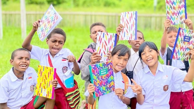 Anak-anak Sekolah Dasar (SD) di Tanah Papua.