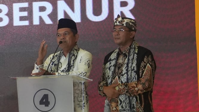 KDM dan Erwan Setiawan saat Debat Cawagub Jabar 2024.