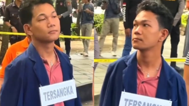 Tatapan songong Agus Buntung saat rekonstruksi.