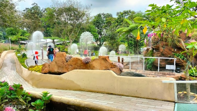 We Playground Dusun Bambu Lembang di Bandung