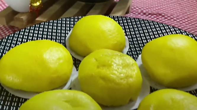 Bakpao telur asin