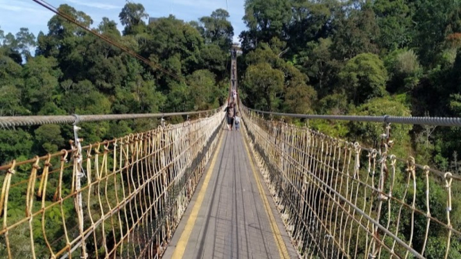 Jembatan Gantung Rengganis