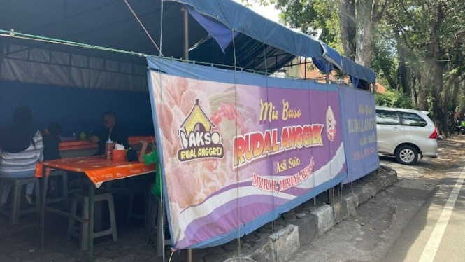 warung bakso anggrek foto