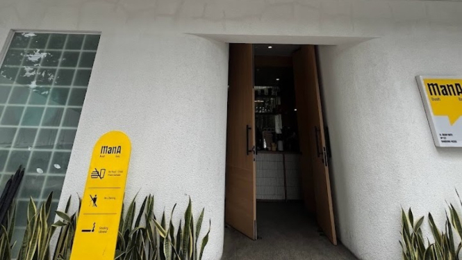 Mana Coffee