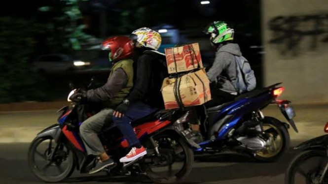 Ilustrasi Mudik dengan Motor
