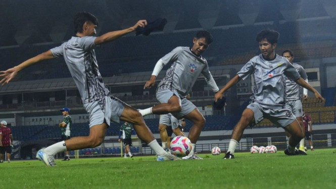 Pemain Akademi Persib, Athaya Zahran (56)