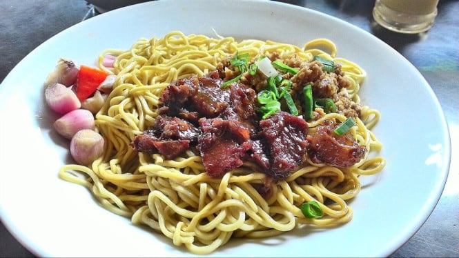 Ilustrasi Bakmi