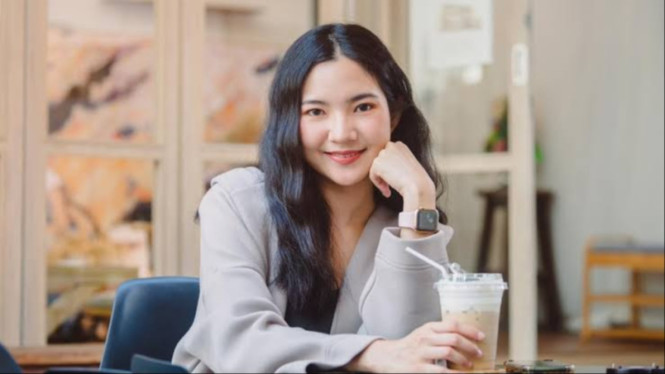 Ilustrasi Wanita Elegan