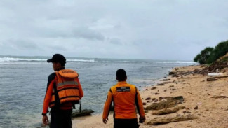 Nahkoda KM Dimas Hilang di Perairan Cihara, Lebak Tim SAR Lakukan Penyisiran