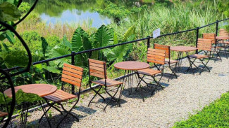 Cafe di Tangerang Ini Cocok untuk Berlibur Bareng Keluarga, Bikin Si Kecil Betah Main di Mini Zoo