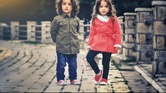 10 Rekomendasi Merek Pakaian Anak yang Populer di Indonesia yang Lucu Bikin Keren si Kecil
