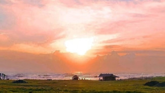 Kuy Ajak Pasangan, Pantai di Lebak Ini Disebut-sebut Memiliki Sunset Paling Romantis di Banten