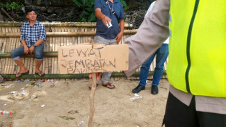 Polda Banten Tangkap Pelaku Pungli Wisatawan Jembatan Berbayar di Pantai Carita