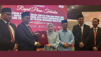 KPU Resmi Tetapkan Ratu Zakiyah dan Najib Hamas Resmi Menjadi Bupati dan Wakil Bupati Serang 2025-2030