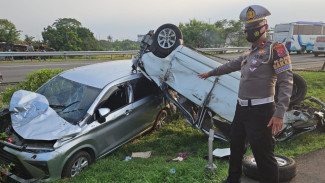 Kecelakaan Maut di Tol Tangerang Merak Mobil Saling Bertindih, Satu Korban Meninggal dan Tiga Luka Berat