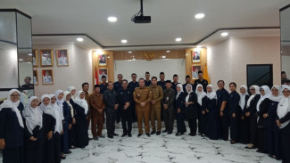 Wali Kota Serang Lantik 27 Kepala Sekolah Baru, Ingatkan untuk Tidak Pungli, Wisuda Harus Sederhana