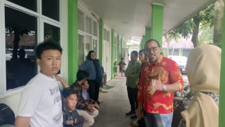 Puluhan Alumni Ponpes Al Dzikri Datangi Kantor Kemenag Serang, Ijazah Ditahan Tak Kunjung Diberikan