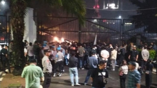 Mahasiswa Kritik Tunjangan Fantastis Pejabat Pemprov dan DPRD Banten