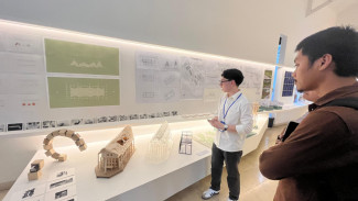 Mahasiswa Arsitektur UPH Angkat Tubuh dan Budaya Toraja dalam Pameran Corporeal Metaphor