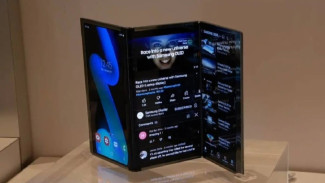 Samsung Bakal Luncurkan Ponsel Lipat Tiga Premium Tanpa Kamera di Bawah Layar, Hadir dengan Rangka Titanium Chip
