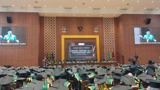 964 Lulusan Diwisuda, UIN Banten Dipuji Menag: Riset Kelas Dunia, Kampus Hijau, dan Jurusan Haji-Umrah Berpotensi Miliar