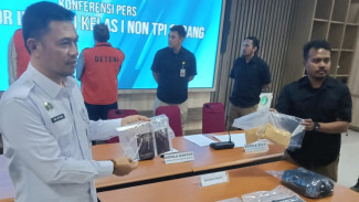 Imigrasi Serang Tangkap 2 WN Irak Usai Rampok Toko Pulsa di Banten