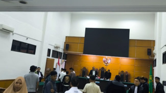 Kasus Minta Jatah Proyek Rp5 Triliun yang Libatkan Pimpinan Kadin Cilegon Mulai Disidangkan di PN Serang