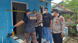 Wanita Patuh Baya Ditemukan Tewas Dalam Kontrakan