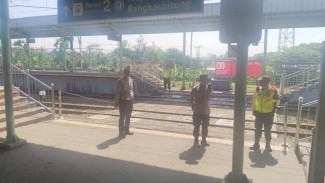 Polisi Tangerang Sekat Keberangkatan Massa Aksi Demo ke Jakarta Lewat Stasiun Daru