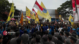 Demo PMII Kota Serang Kepung Polresta, Tuntut Polisi Hentikan Tindakan Represif dan Beri Ultimatum 7 Hari