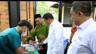 HUT PMI, Puluhan Anak di Kabupaten Tangerang Ikuti Khitanan Massal dan CKG