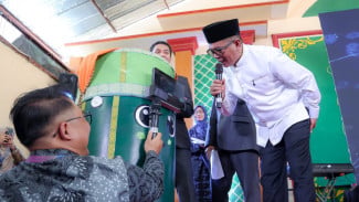 Inovasi Teknologi Santri Ponpes Assa’adah Serang Diapresiasi Gubernur Banten Andra Soni