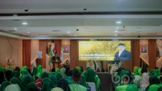 Wakil Ketua DPRD Tekankan Kualitas Karakter di Puncak Hari Guru Nasional 2025