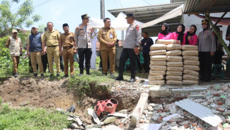 28 Jiwa di Tangerang Terdampak Longsor, BPBD Lakukan Evakuasi