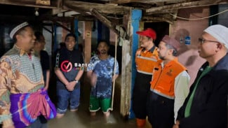 Cikande Dikepung Banjir, Baznas Banten Bergerak Cepat Kirim 100 Paket Logistik untuk Warga Parigi