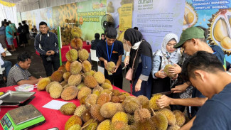 Pecinta Durian Wajib Datang! Rame-rame Belah Duren Kembali Hadir di Tangerang