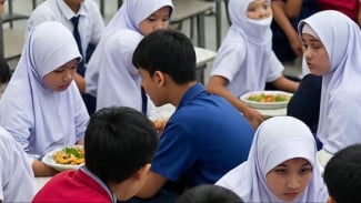Usai Santap Mie Ayam Menu MBG, Puluhan Murid dan Santri di Kota Cilegon Diduga Keracunan