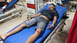 Dua Anggota Brimob Polda Banten Dibacok Debt Collector di Kota Serang