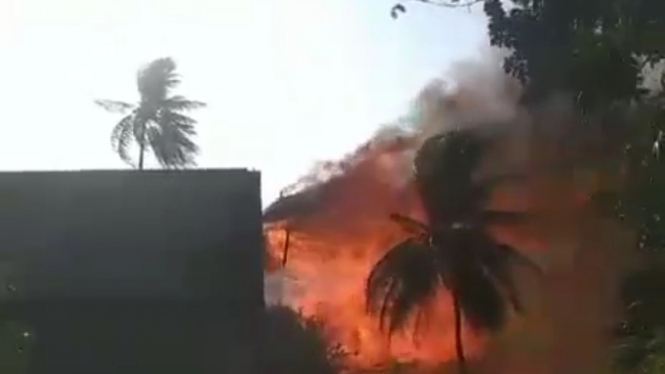 Kondisi kebakaran vila Bungalow Carita Pandeglang