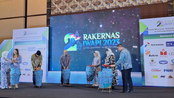 Rakernas IWAPI di Tangerang