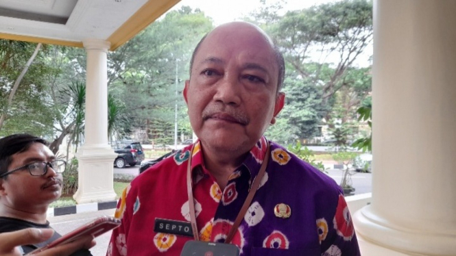 Kepala Disnakertrans Banten Septo Kalnadi