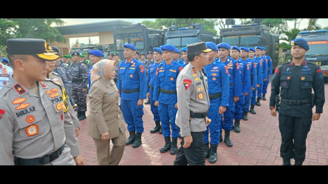 Pemeriksaan pasukan Polda Banten