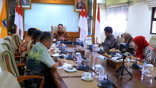 Pj Walikota Tangerang, Nurdin saat pimpin rapat