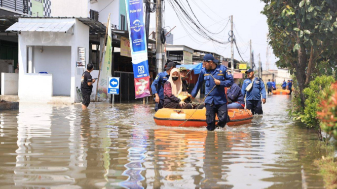 Bencana banjir beberapa waktu lalu di Kota Tangerang