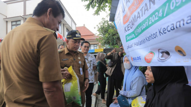 Penjualan beras murah di Kota Tangerang