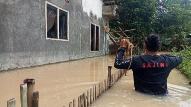 Banjir merendam Desa Idaman, Kecamatan Patia, Pandeglang