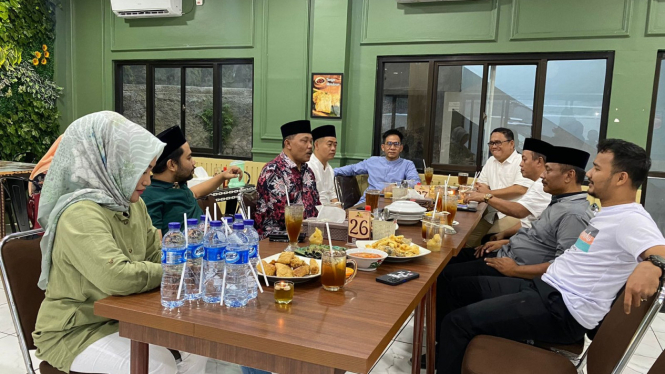 Momen buka bersama internal DPD NasDem Kabupaten Lebak.
