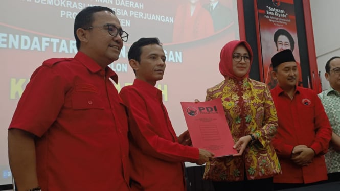 Airin Rachmi Diany, Mendaftar Sebagai Bacagub Banten di PDI