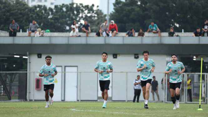 Timnas Indonesia Menggelar Latihan di Senayan, Jakarta.