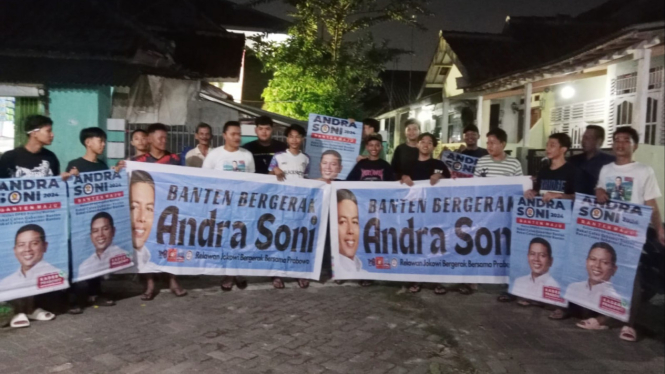 Relawan Andra Soni dan Dimyati